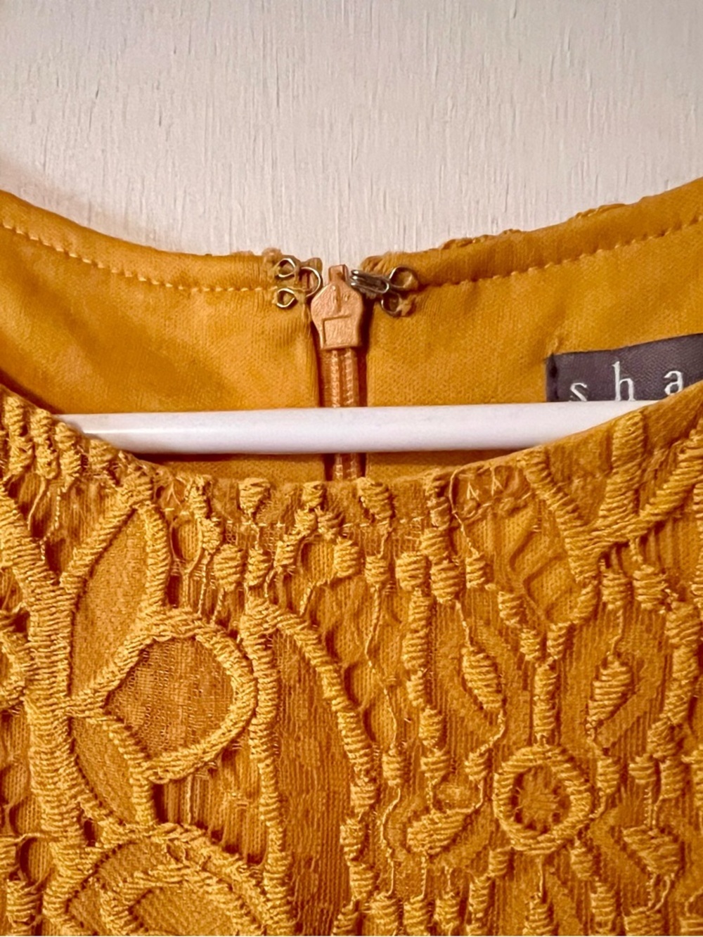 NWT Sharagano Midi Golden Yellow Lace Sheath Dress - Picture 6 of 11